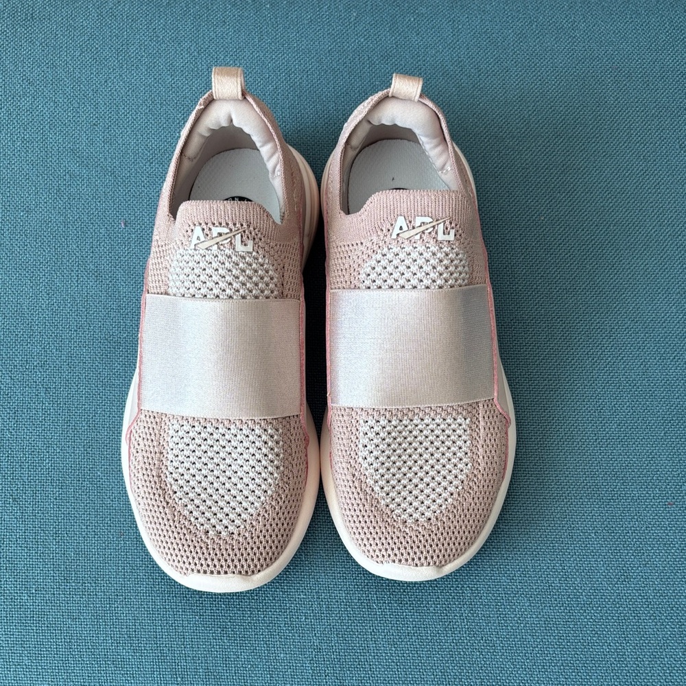 APL Kids Slip-On Sneakers in Blush Size 2